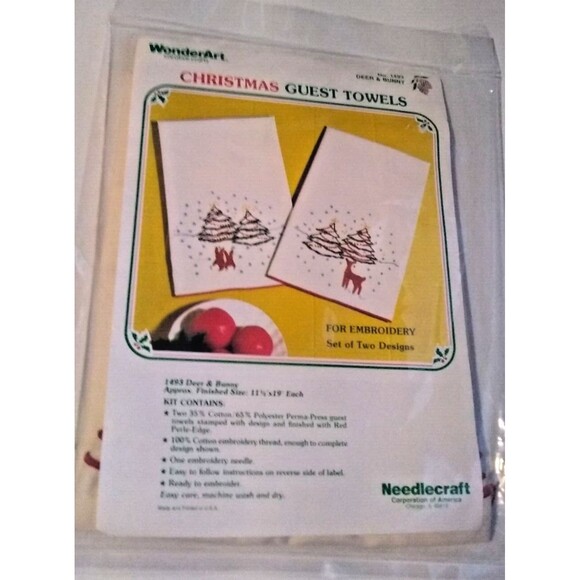 Wonderart Christmas Guest Towels No. 1493 Deer & Bunny Embroidery Set Vintage - Picture 1 of 4